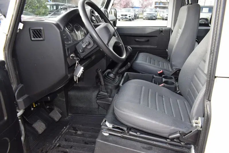 Land Rover Defender usata a Cuneo (10)