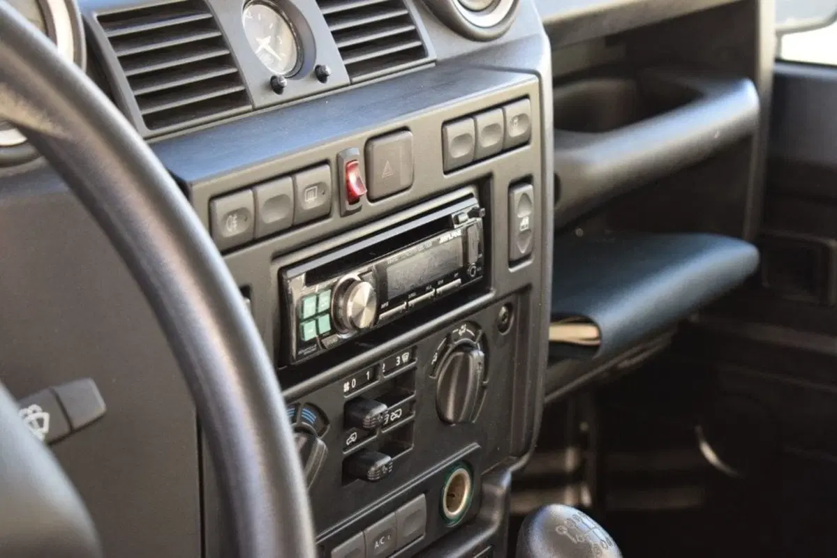 Land Rover Defender usata a Cuneo (12)