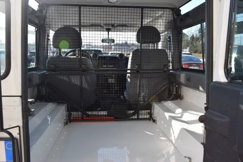 Land Rover Defender usata a Cuneo (14)