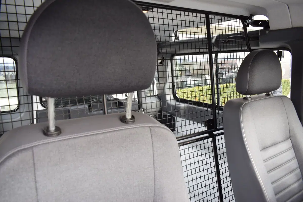 Land Rover Defender usata a Cuneo (15)