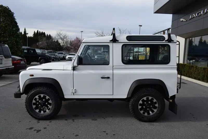 Land Rover Defender usata a Cuneo (4)