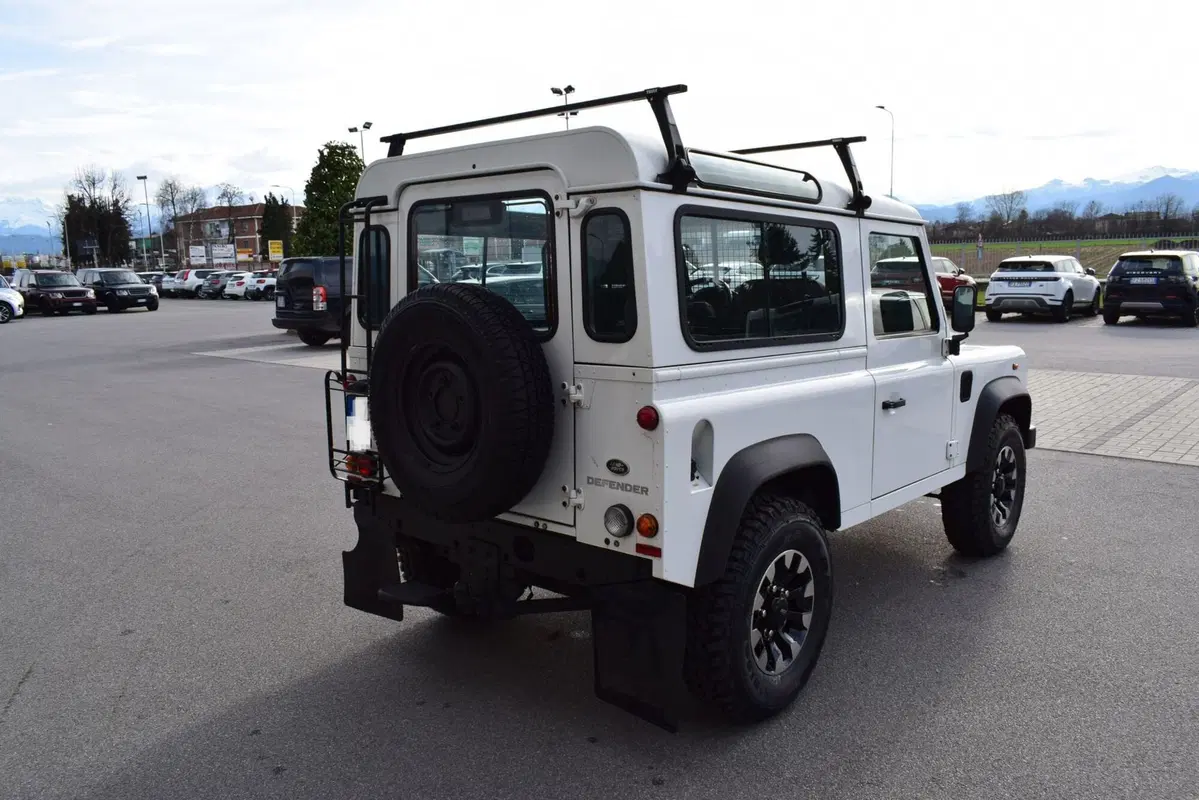 Land Rover Defender usata a Cuneo (9)