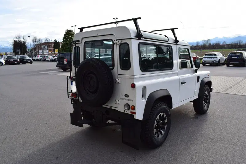 Land Rover Defender usata a Cuneo (9)