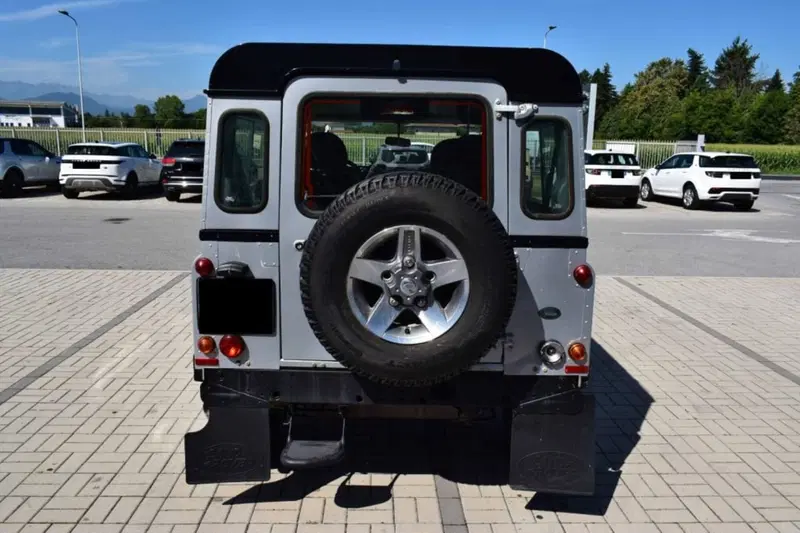 Land Rover Defender usata a Cuneo (10)