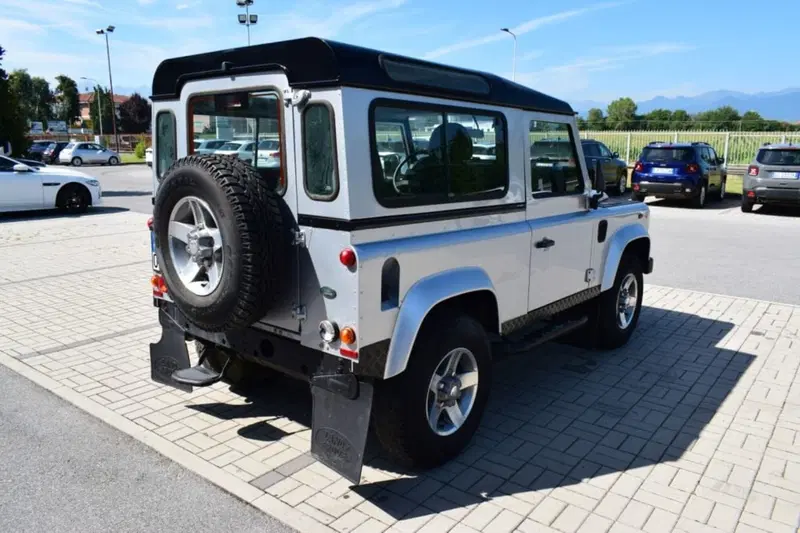 Land Rover Defender usata a Cuneo (11)