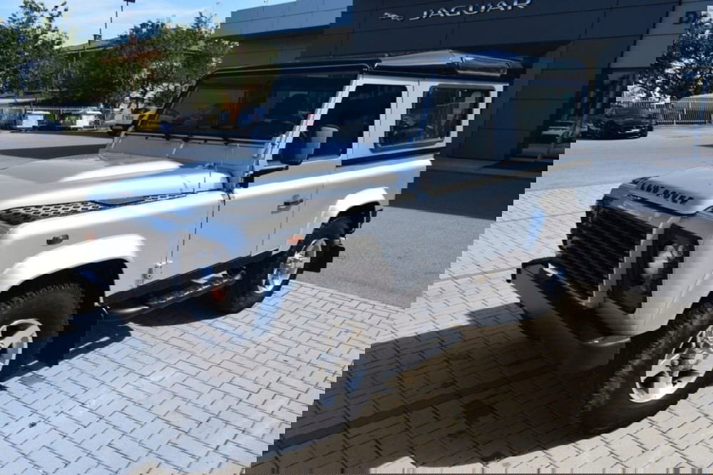 Land Rover Defender usata a Cuneo (2)