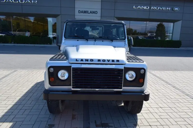 Land Rover Defender usata a Cuneo (3)