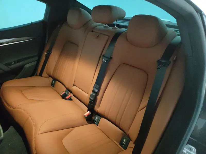 Maserati Ghibli usata a Perugia (10)