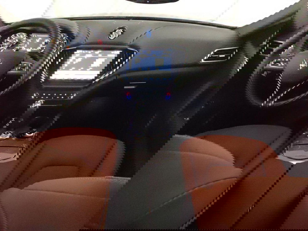 Maserati Ghibli usata a Perugia (11)