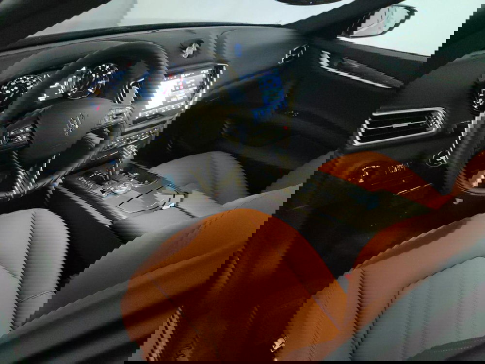 Maserati Ghibli usata a Perugia (13)