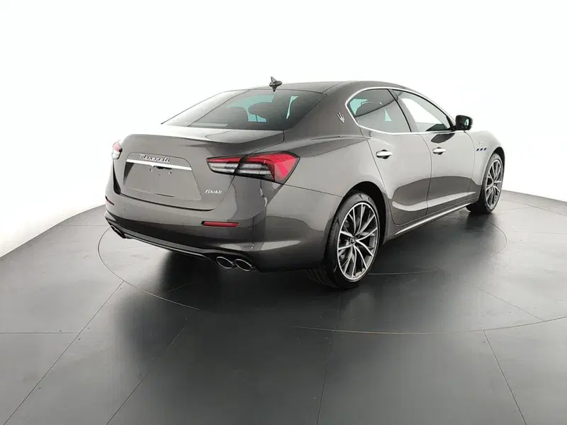 Maserati Ghibli usata a Perugia (5)