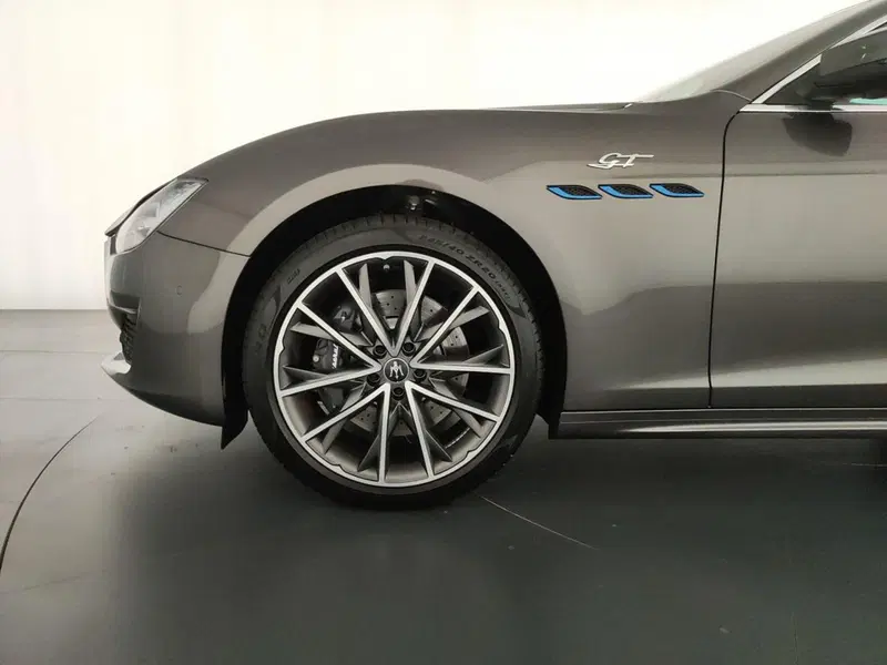 Maserati Ghibli usata a Perugia (8)