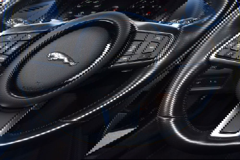 Jaguar F-Type Coupé usata a Cuneo (10)