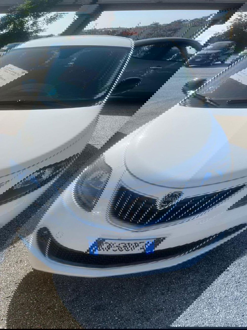 Lancia Ypsilon usata a Perugia (2)