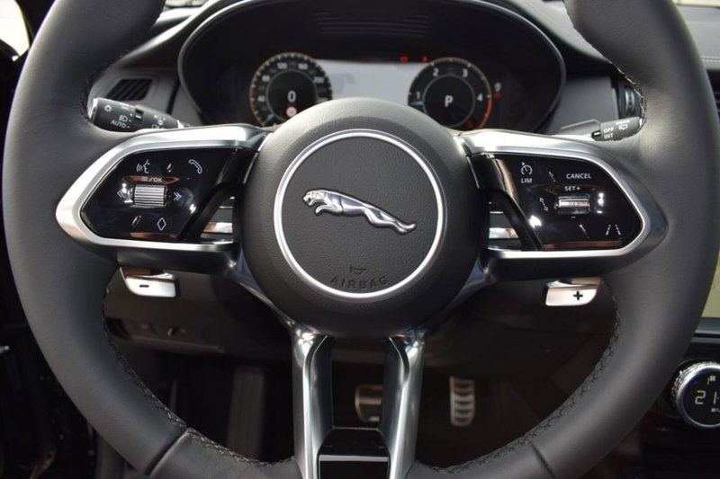 Jaguar E-Pace usata a Cuneo (13)