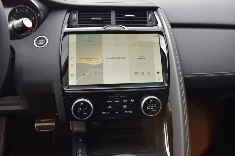 Jaguar E-Pace usata a Cuneo (14)