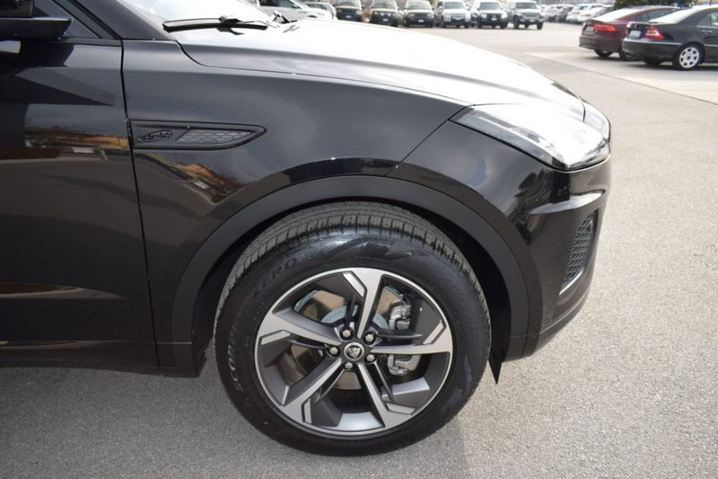 Jaguar E-Pace usata a Cuneo (18)