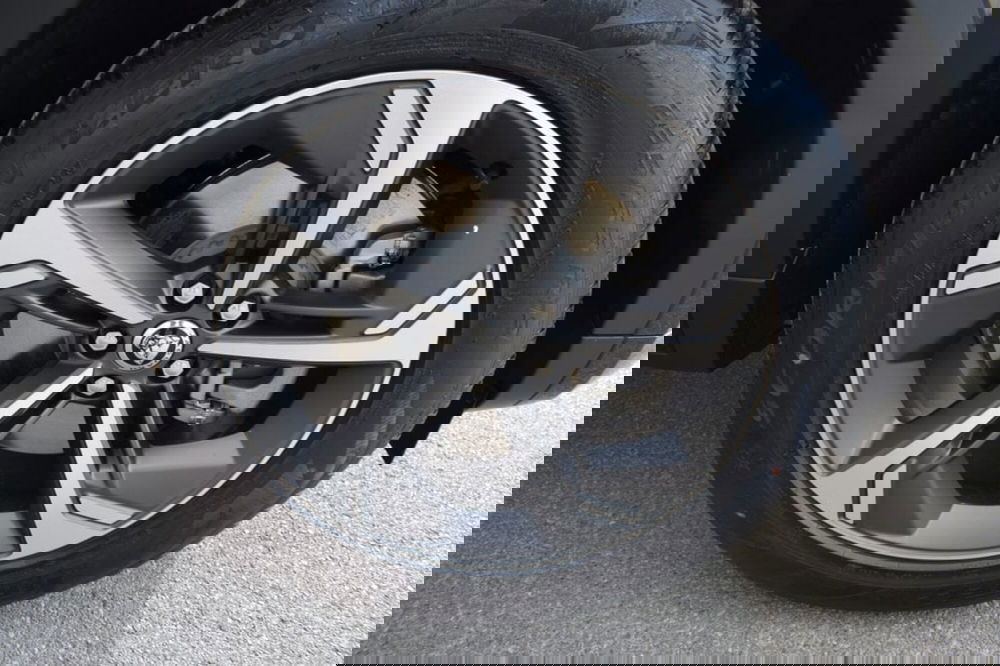 Jaguar E-Pace usata a Cuneo (19)