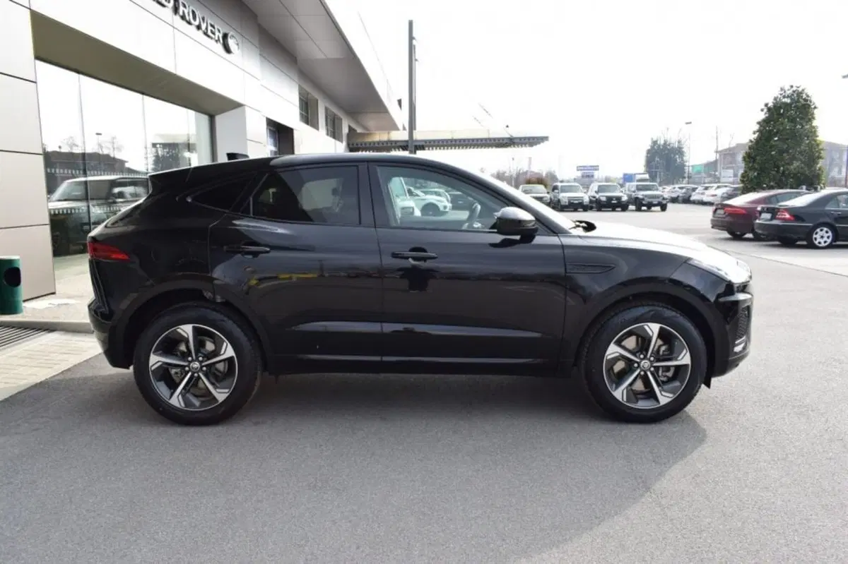 Jaguar E-Pace usata a Cuneo (4)