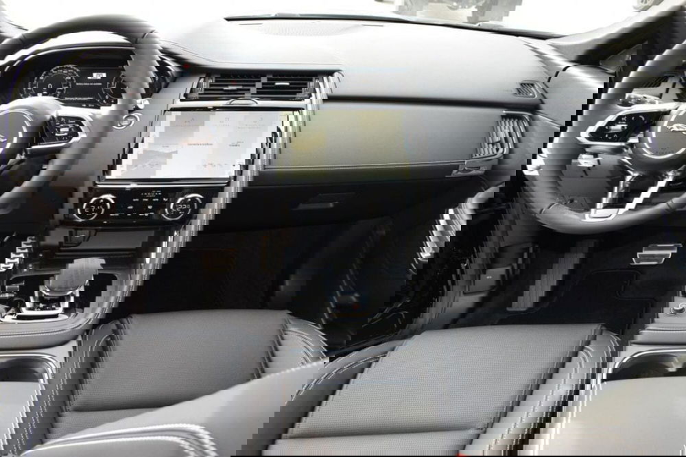 Jaguar E-Pace usata a Cuneo (9)