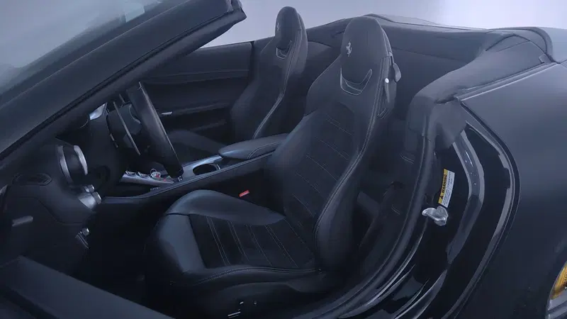 Ferrari Portofino Spider usata a Perugia (11)