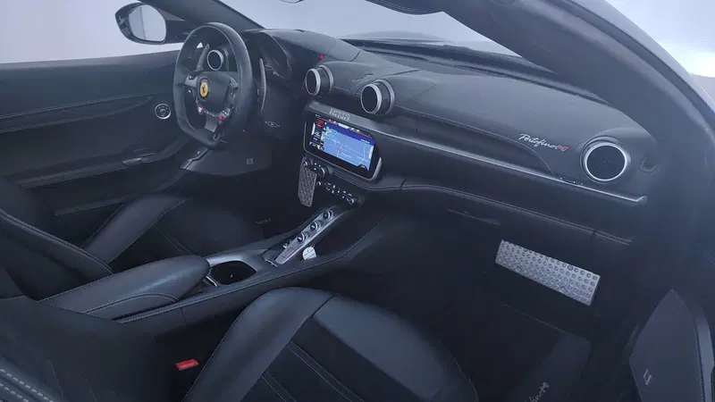 Ferrari Portofino Spider usata a Perugia (17)