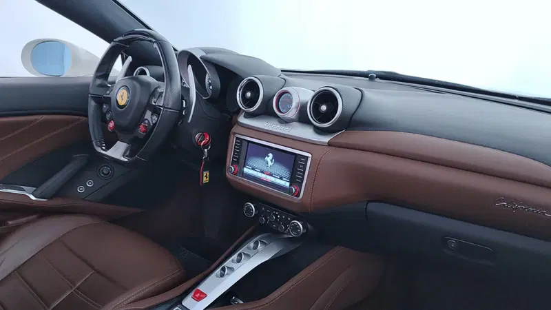 Ferrari California Spider usata a Perugia (16)