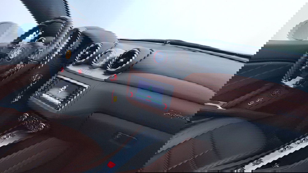 Ferrari California Spider usata a Perugia (16)