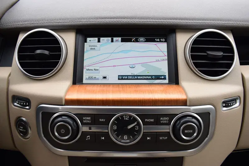 Land Rover Discovery usata a Cuneo (12)