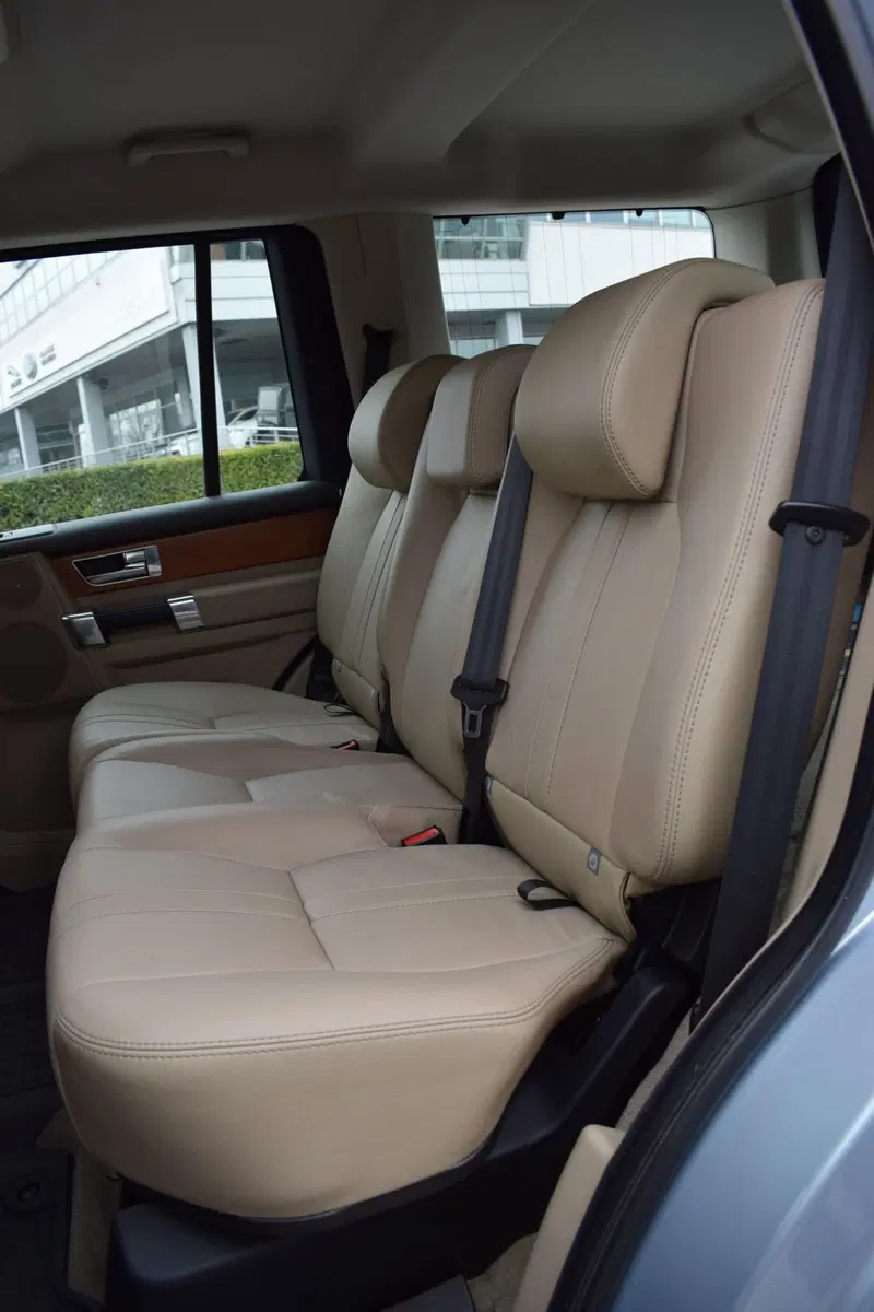 Land Rover Discovery usata a Cuneo (19)