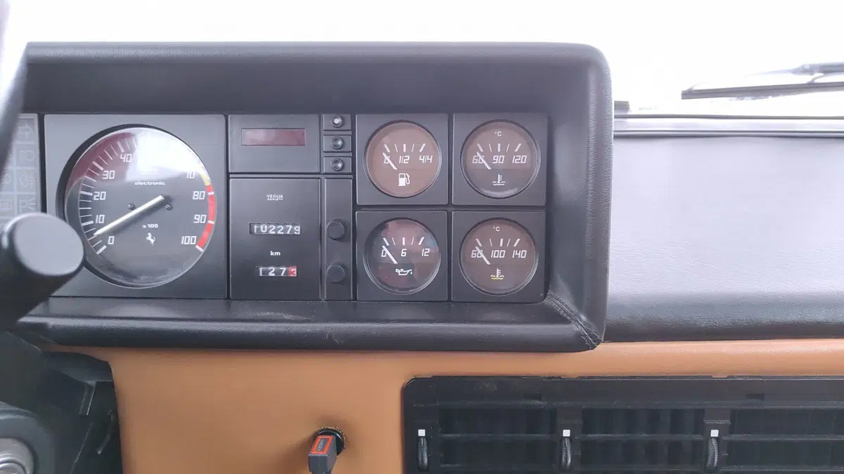Ferrari Mondial Coupé usata a Perugia (13)