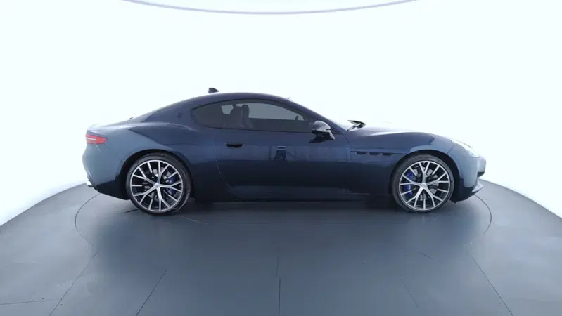 Maserati Granturismo usata a Perugia (4)