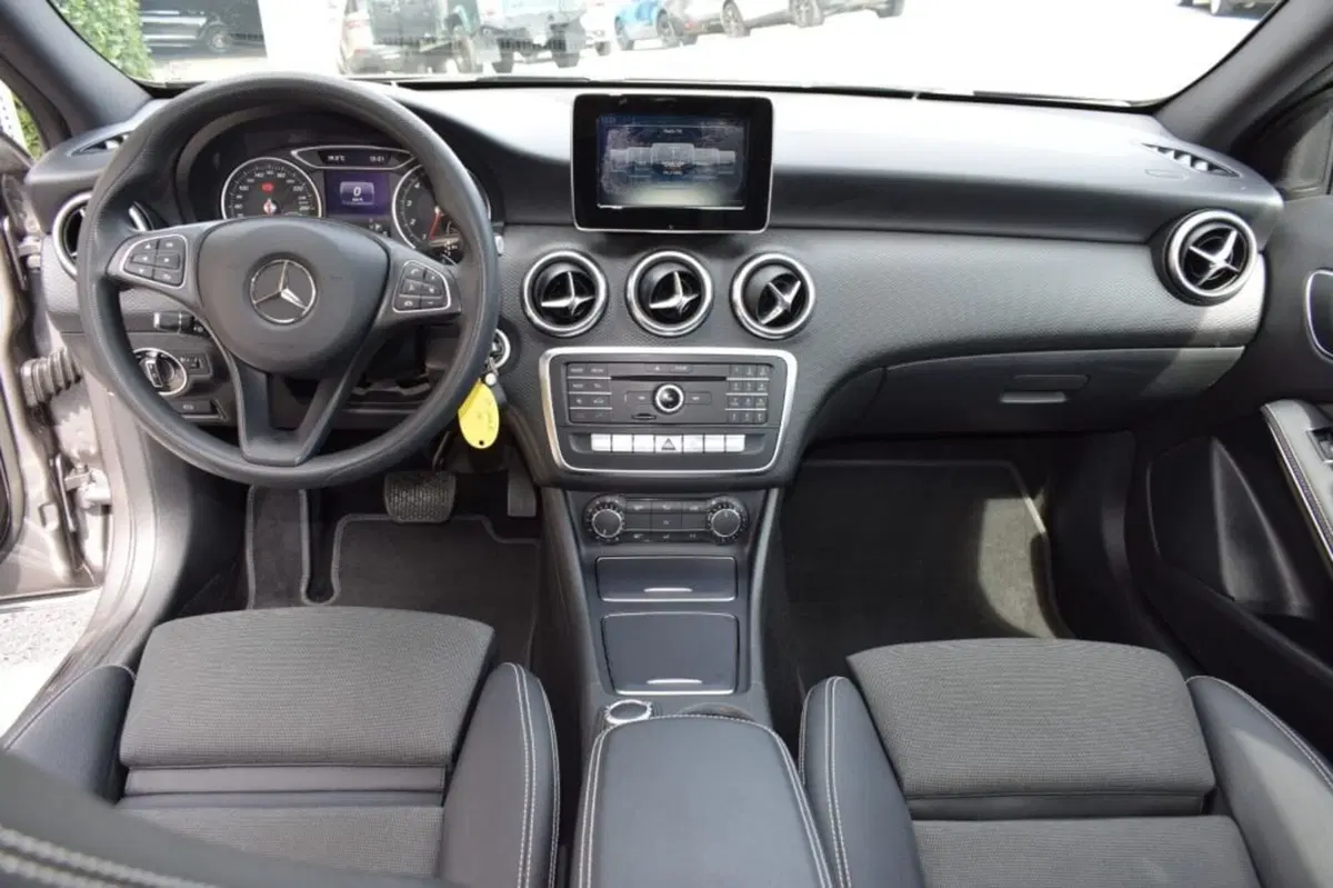 Mercedes-Benz Classe A usata a Cuneo (11)