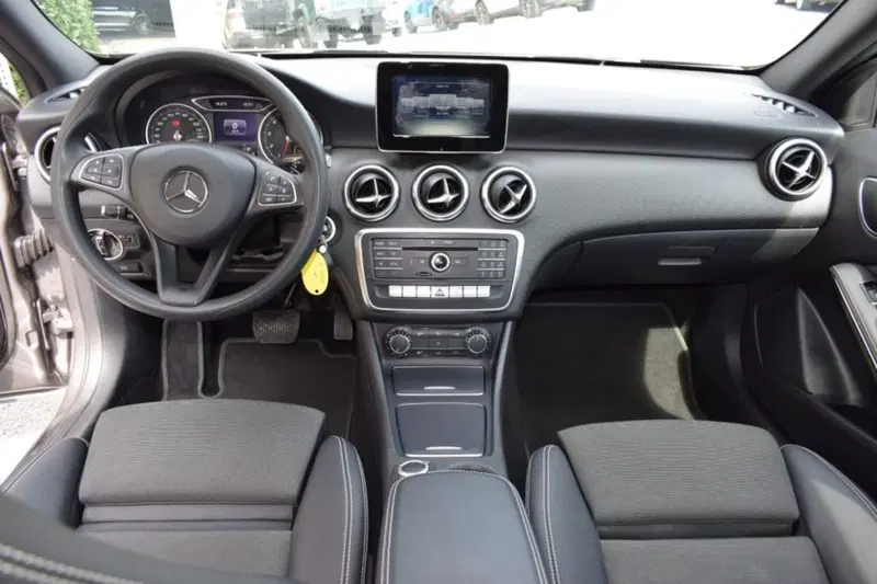 Mercedes-Benz Classe A usata a Cuneo (11)