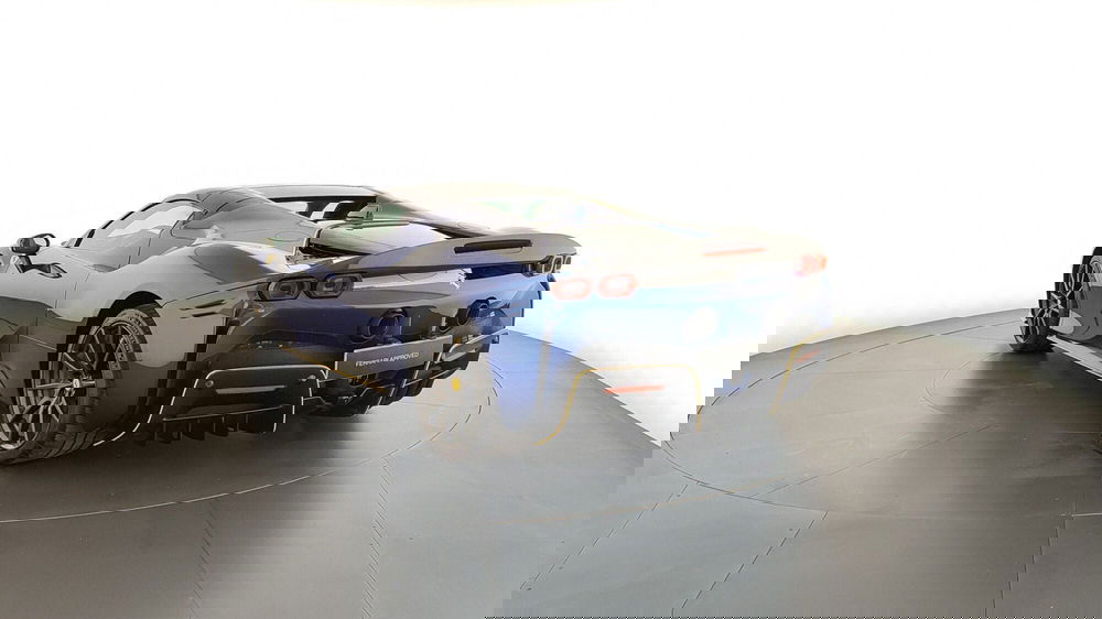 Ferrari SF90 Coupé usata a Perugia (7)