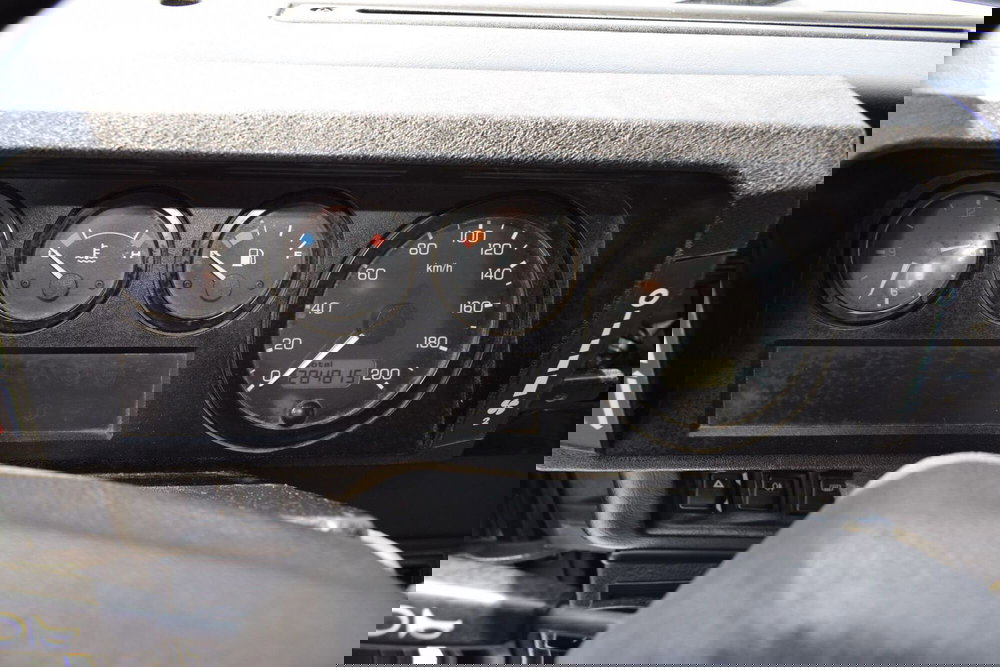 Land Rover Defender usata a Cuneo (11)