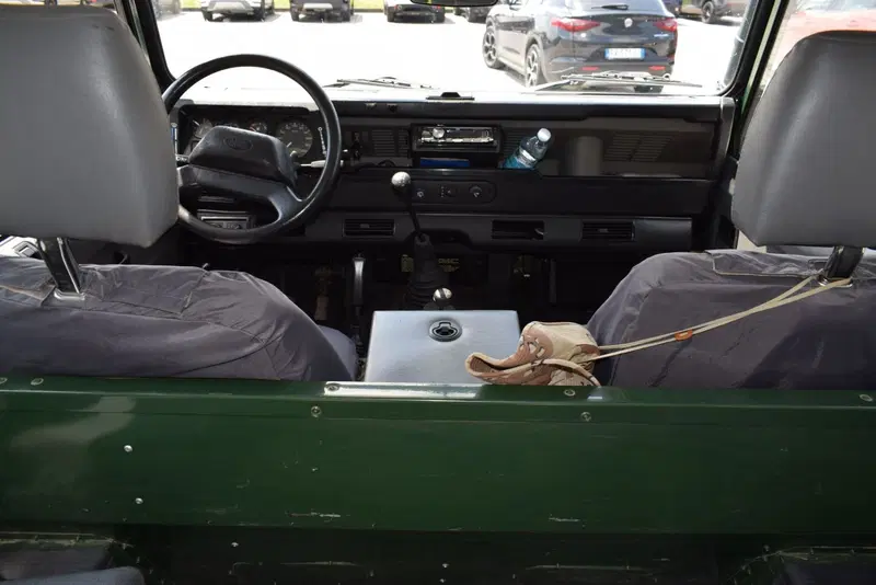 Land Rover Defender usata a Cuneo (16)