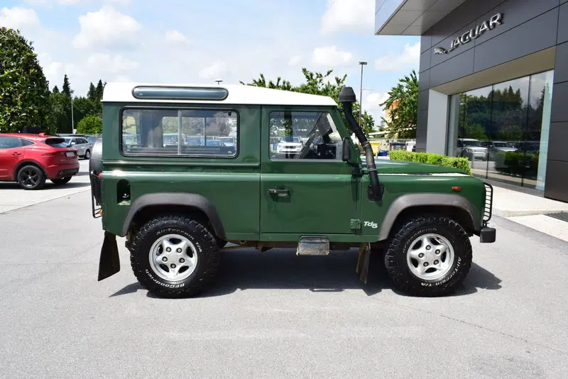 Land Rover Defender usata a Cuneo (6)