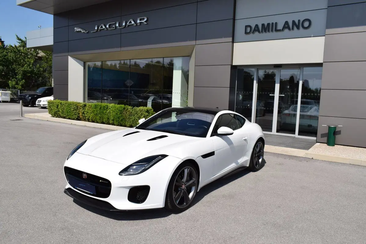 Jaguar F-Type Coupé usata a Cuneo