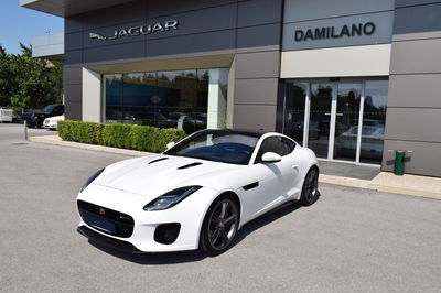 Jaguar F-Type Coup&eacute; 2.0 aut. Coup&eacute; R-Dynamic Black del 2018 usata a Cuneo