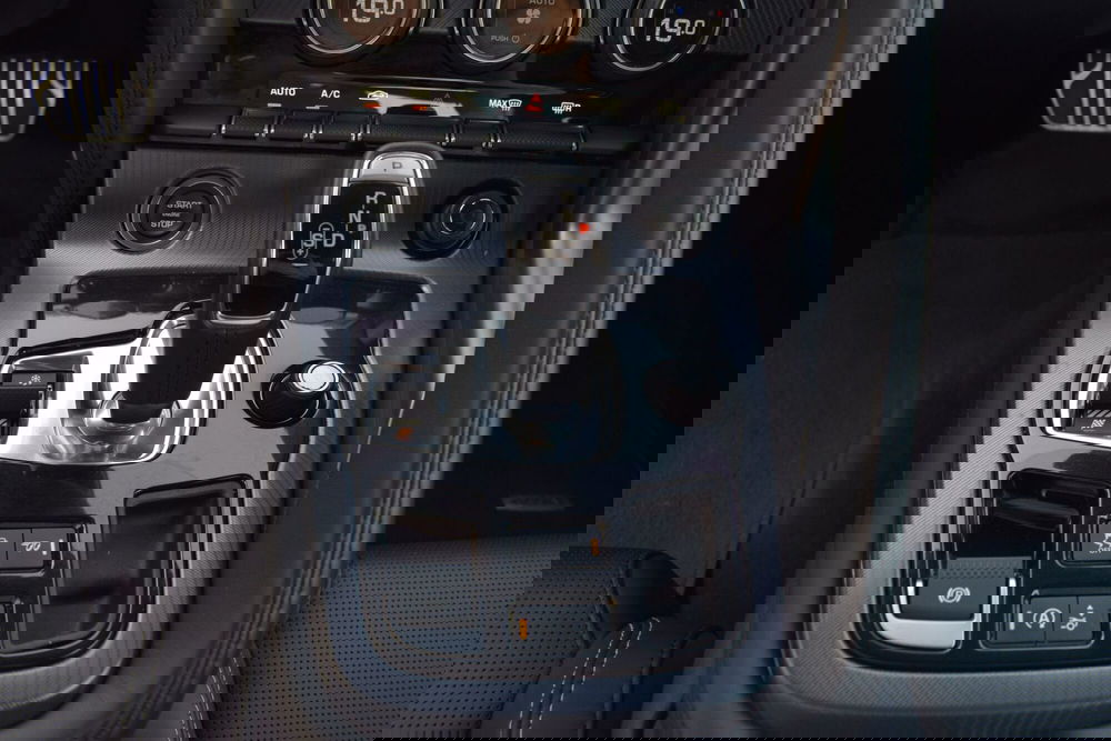 Jaguar F-Type Coupé usata a Cuneo (13)