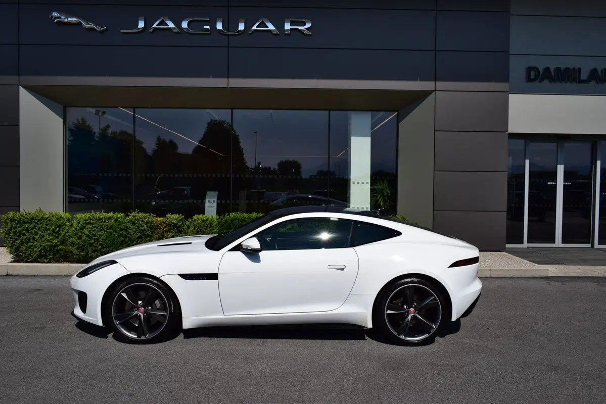 Jaguar F-Type Coupé usata a Cuneo (4)