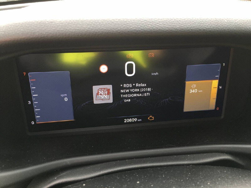 Jeep Avenger usata a Perugia (9)