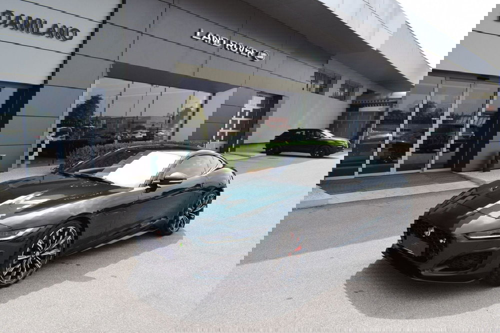 Jaguar F-Type Coupé usata a Cuneo