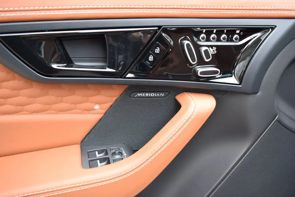 Jaguar F-Type Coupé usata a Cuneo (15)