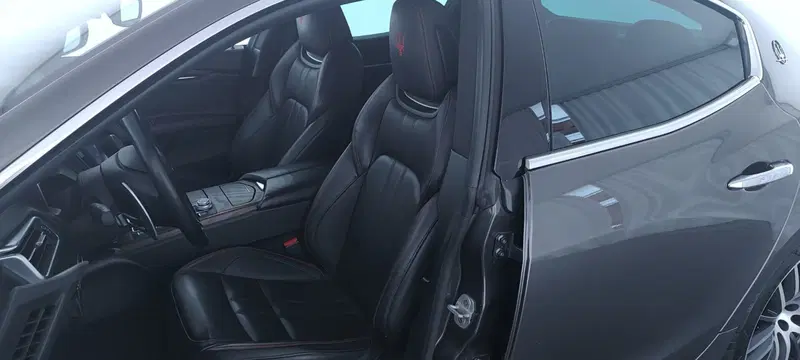 Maserati Ghibli usata a Perugia (11)