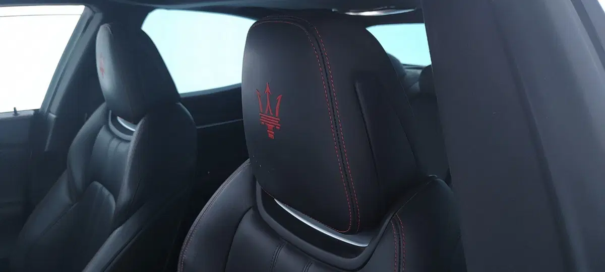 Maserati Ghibli usata a Perugia (12)