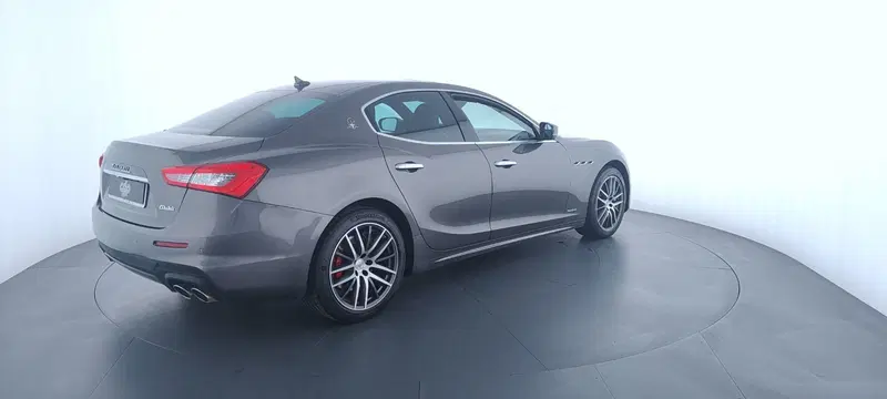 Maserati Ghibli usata a Perugia (5)