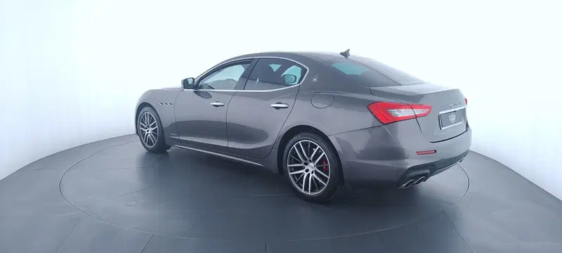 Maserati Ghibli usata a Perugia (7)