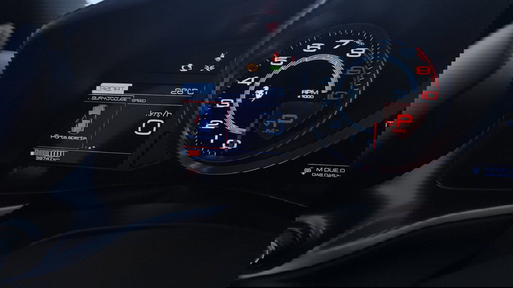 Ferrari GTC4Lusso Coupé usata a Perugia (16)